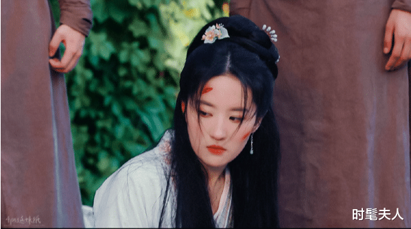 刘亦菲|刘亦菲,好惨一女的!