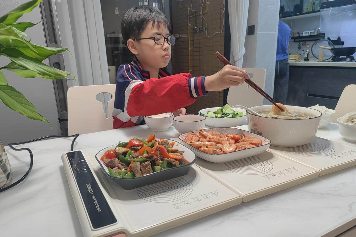 拼接简单,拆卸也方便的七彩叮当暖菜板