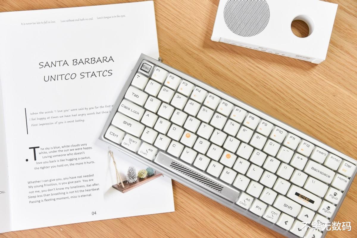 机械键盘|杜伽再推新品，主打年轻的Hi Keys看点多，蓬松吐司键帽太有爱了