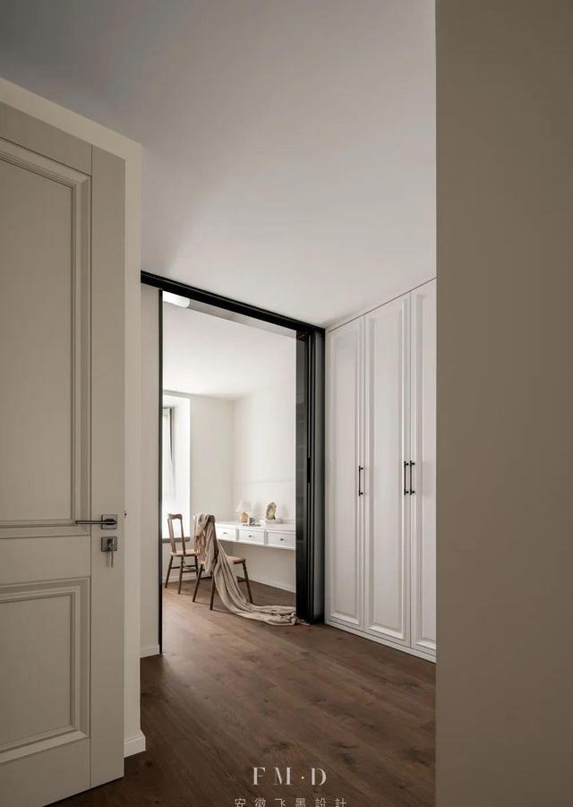 不跟风网红设计,也拒绝过度装修,这个180大平层,那叫一个舒服