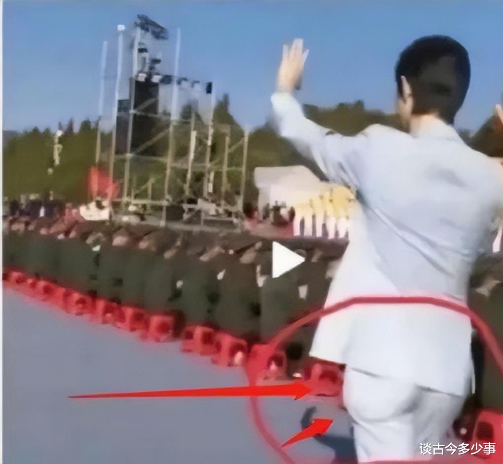 鞠婧祎|内娱明星假身高、假屁股、假脸…除了性别还有什么是真的？