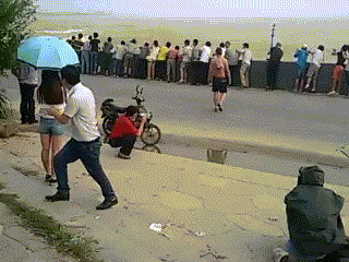 保安|着急给姑娘找工作的妈妈该有多操心？哈哈哈保安这个工作可以一试