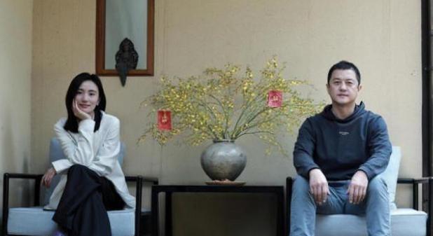 选秀|李亚鹏为什么娶这个小她18岁的女人？