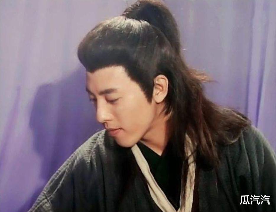 硅胶|男星再扮成名角色，有人像穿越，有人硅胶脸，有人被批吃相难看？