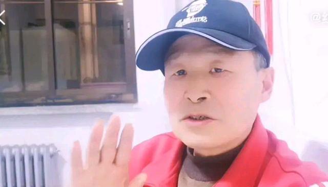 陈亚男获一中年男子支持,直言她是个弱女子,愿意站出来为她发声