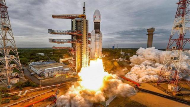 特斯拉|SpaceX火箭助推器爆炸,33台发动机全毁,要卖多少台特斯拉才能回血