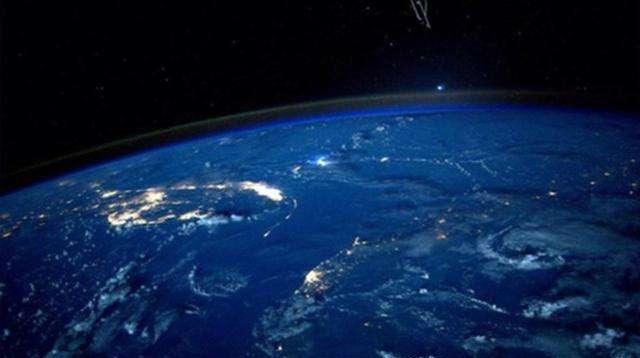 地球正在走火星的老路?科学家发现地磁正在衰弱,会影响人类吗?