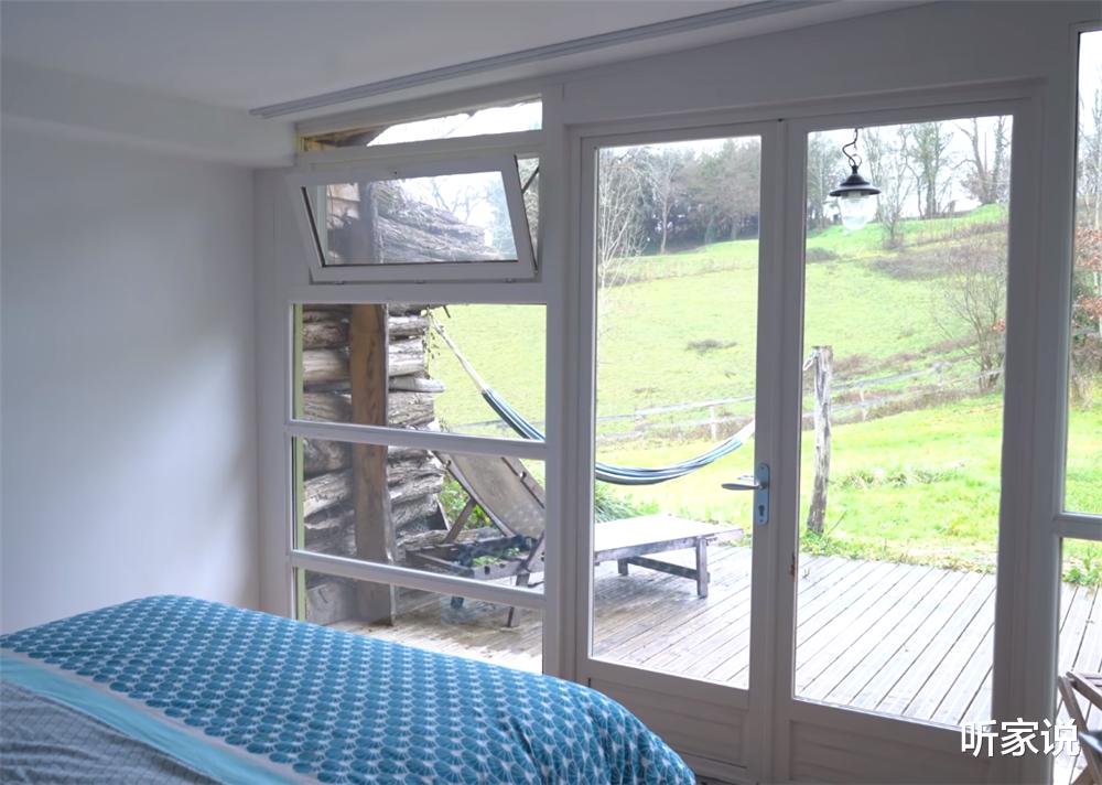 59岁阿姨把房子“埋”在山坡下,住进30㎡穴居小家,邻居:土拨鼠