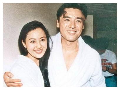 苏有朋|8位来内地养老的老港星：有人没工作，有人领退休金，有人住农村