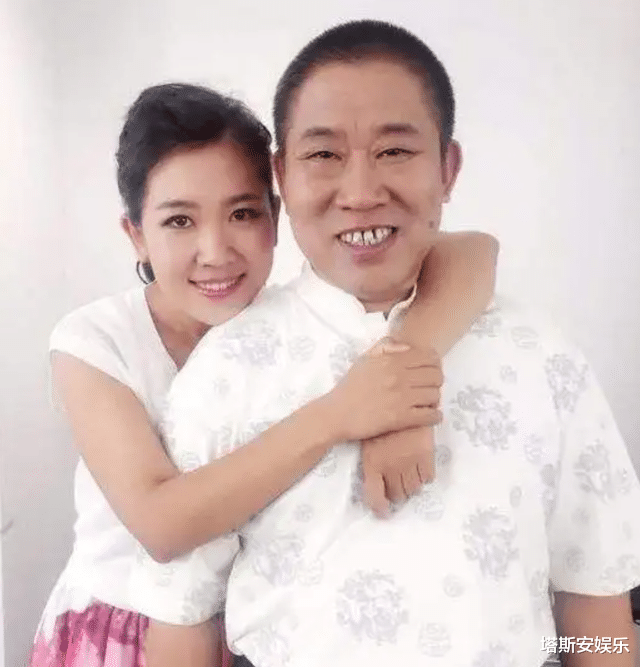 杜旭东|国家一级演员杜旭东，因“嘴歪”专演坏人，但妻女却都貌美如花