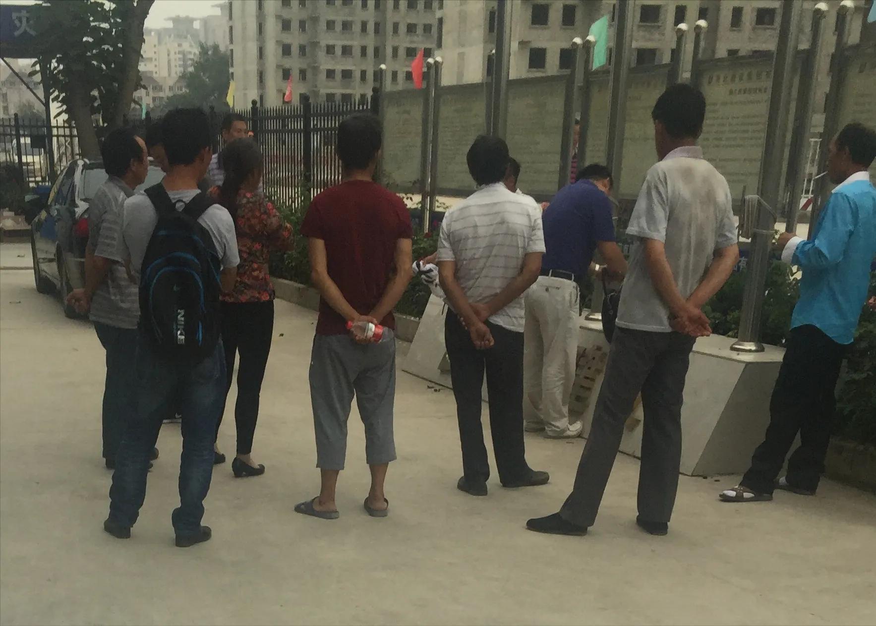 ?广东女老板花20万救重病员工,5年后濒临破产,对方拿116万来报恩