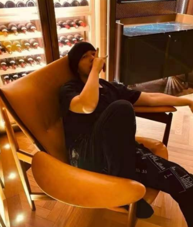 明星|一双鞋80万，一个电视60万，一把椅子360万，明星们可真舍得花钱