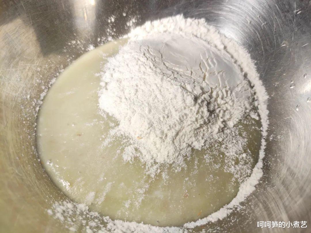 鱼肉别老煮着吃，教你做成鱼饼，软糯香滑，营养丰富，百吃不厌