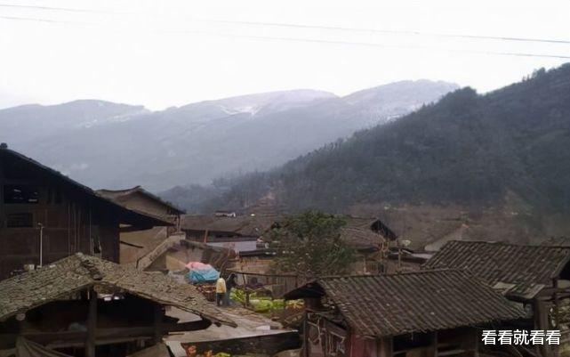 景甜|向海清:受孙俪资助4年,上大学后用6000字控诉:揭开她的真面目