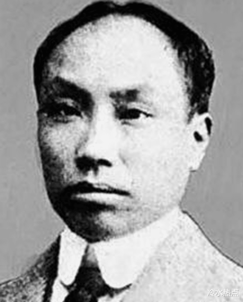 1932年陈独秀被捕,一年轻女子拿着报纸痛哭:这不是我家李老头吗