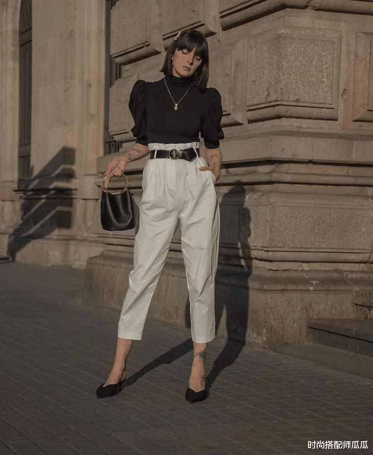 阔腿裤早就退圈了，2022流行的是“纸袋裤”，百搭显瘦，谁穿谁知道