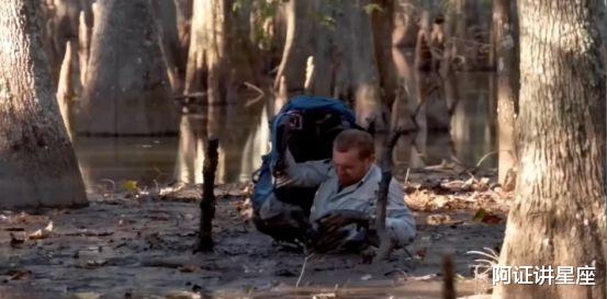 陷入沼泽该怎么办?别慌,2步就能自救