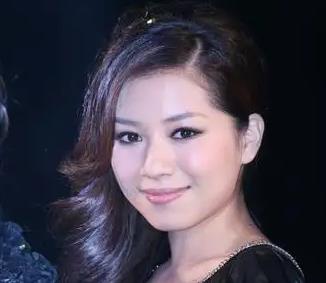 硬核大妈再婚后向丈夫提4点要求:给25万现金,每月再给3000零花