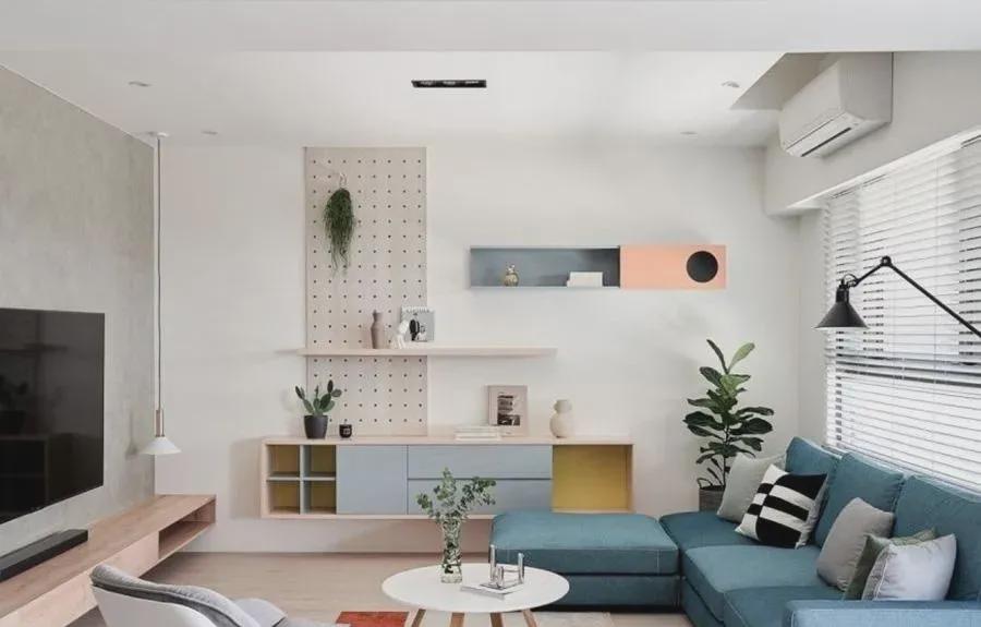 大白墙刷完就后悔了？4种家居布置小技巧，让大白墙也能很高级