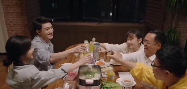 佟年|《请叫我总监》坑害陆家父子的人大多落网了，只有他才浮出水面