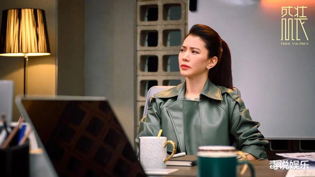 袁咏仪|袁咏仪的发量优势,在《盛装》里没能体现,网友觉得是造型问题