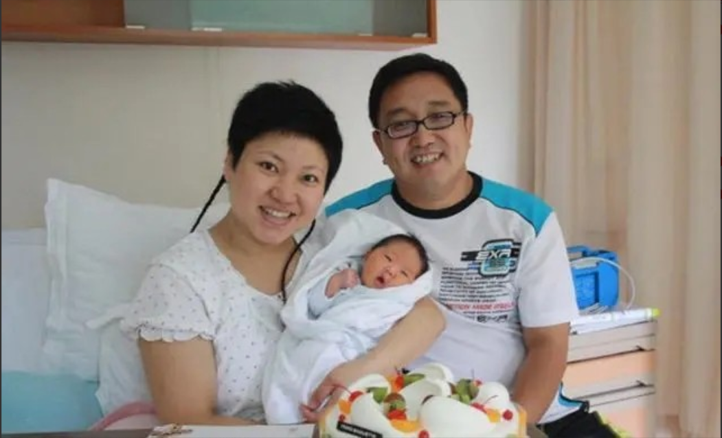 预告片|演员句号:2婚娶小11岁丫蛋,47岁老来得女,风光背后有泪水