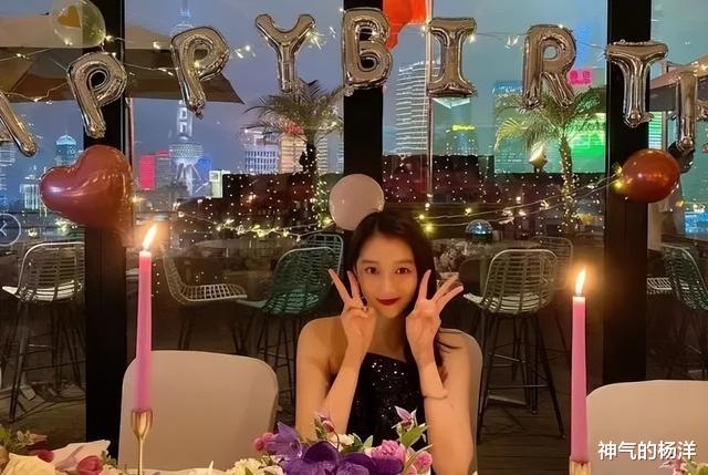 关晓彤|关晓彤被痛骂，被深扒资产才知，她壕得不像样，没想到能捞这么多