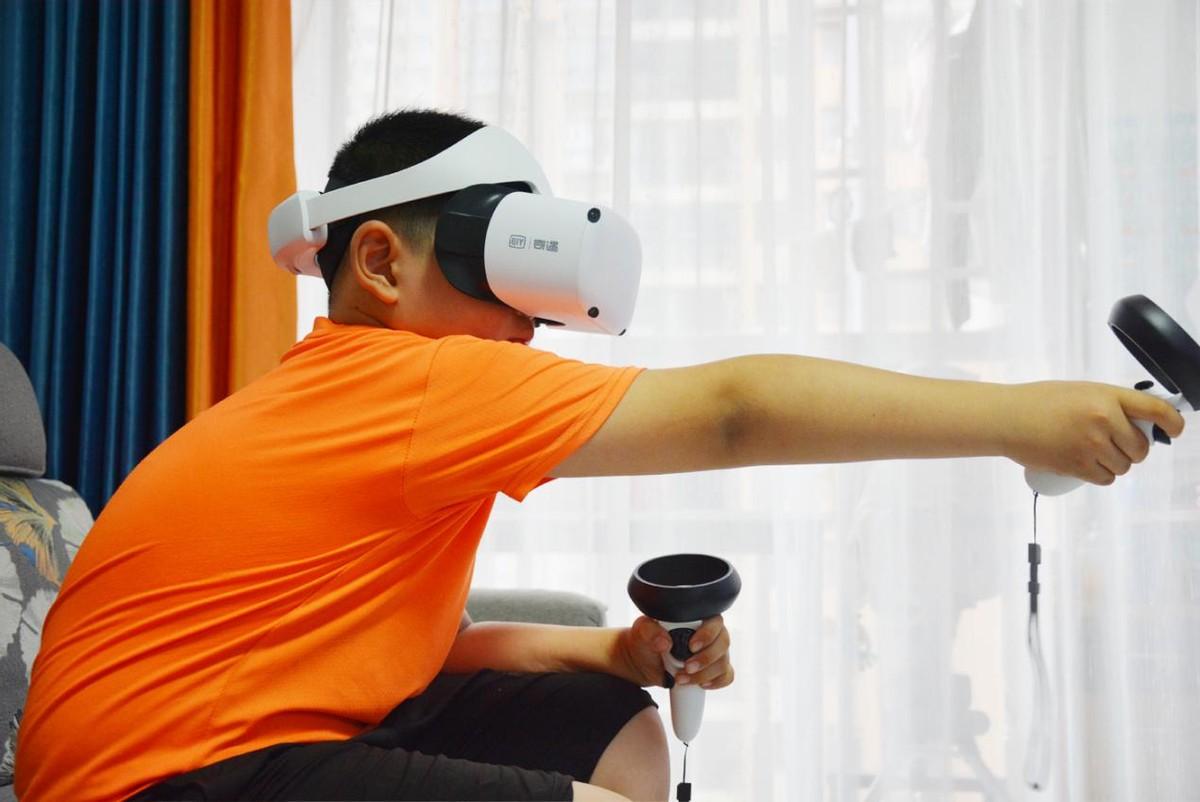 比骑单车还有意思，奇遇VR游戏运动30分钟也能燃脂暴汗