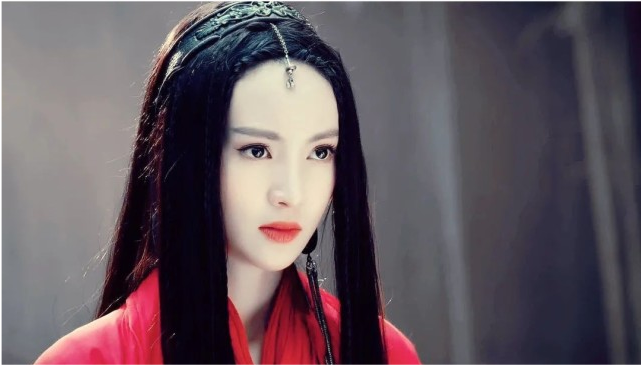 华晨宇|动脸动到“面目全非”的4位明星，华晨宇陈小纭上榜