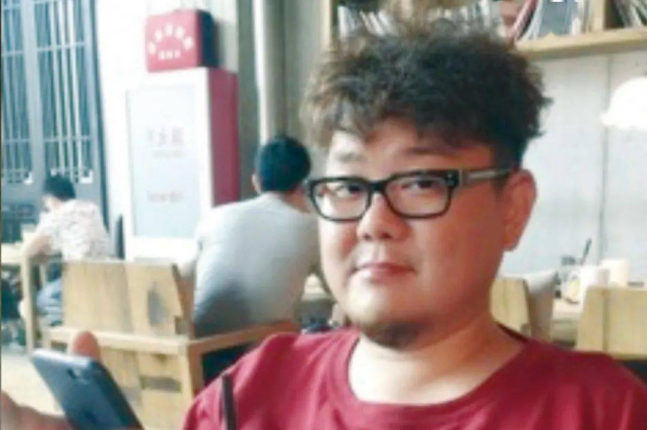 刘晓庆|陈国军：两段失败的婚姻，49岁三婚娶傅丽云，两个儿子成他骄傲