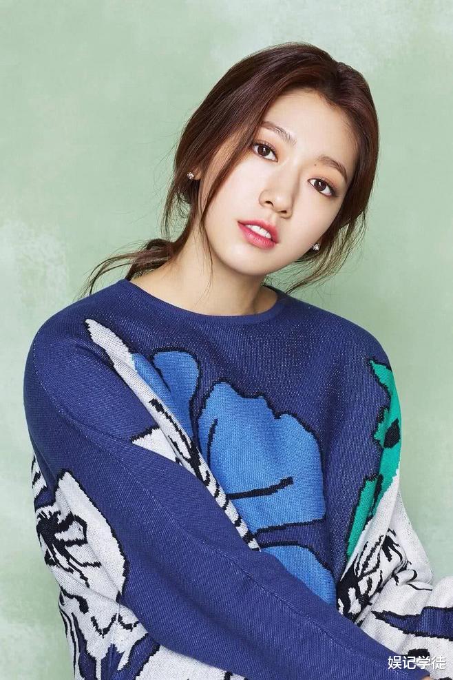 朴信惠|恭喜!32岁“国民女神”朴信惠顺利产子,老公崔泰俊全程陪伴左右