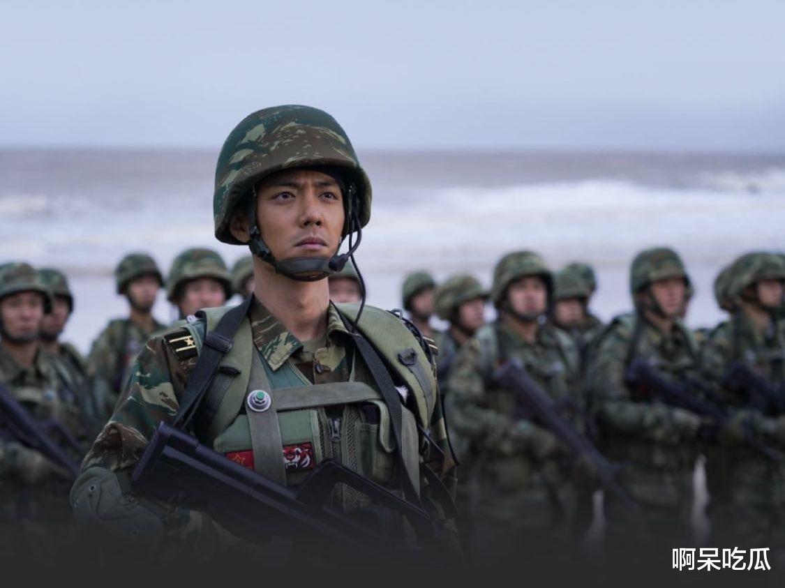 肖战|告别鲜肉队伍！30岁肖战演军人、丈夫和父亲，硬汉形象太帅了