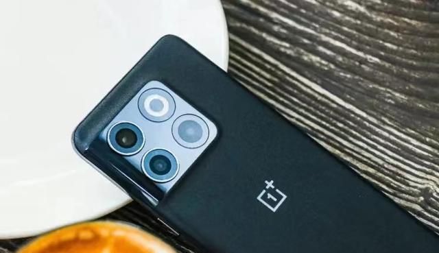 gen.g战队|2款4000档高端机,16GB+512GB组合,骁龙8+Gen1加持