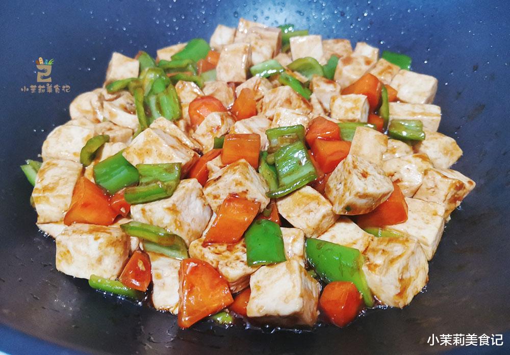 雌激素|女人不想提前衰老,6种食物要常吃,堪称“天然雌激素”,别不懂