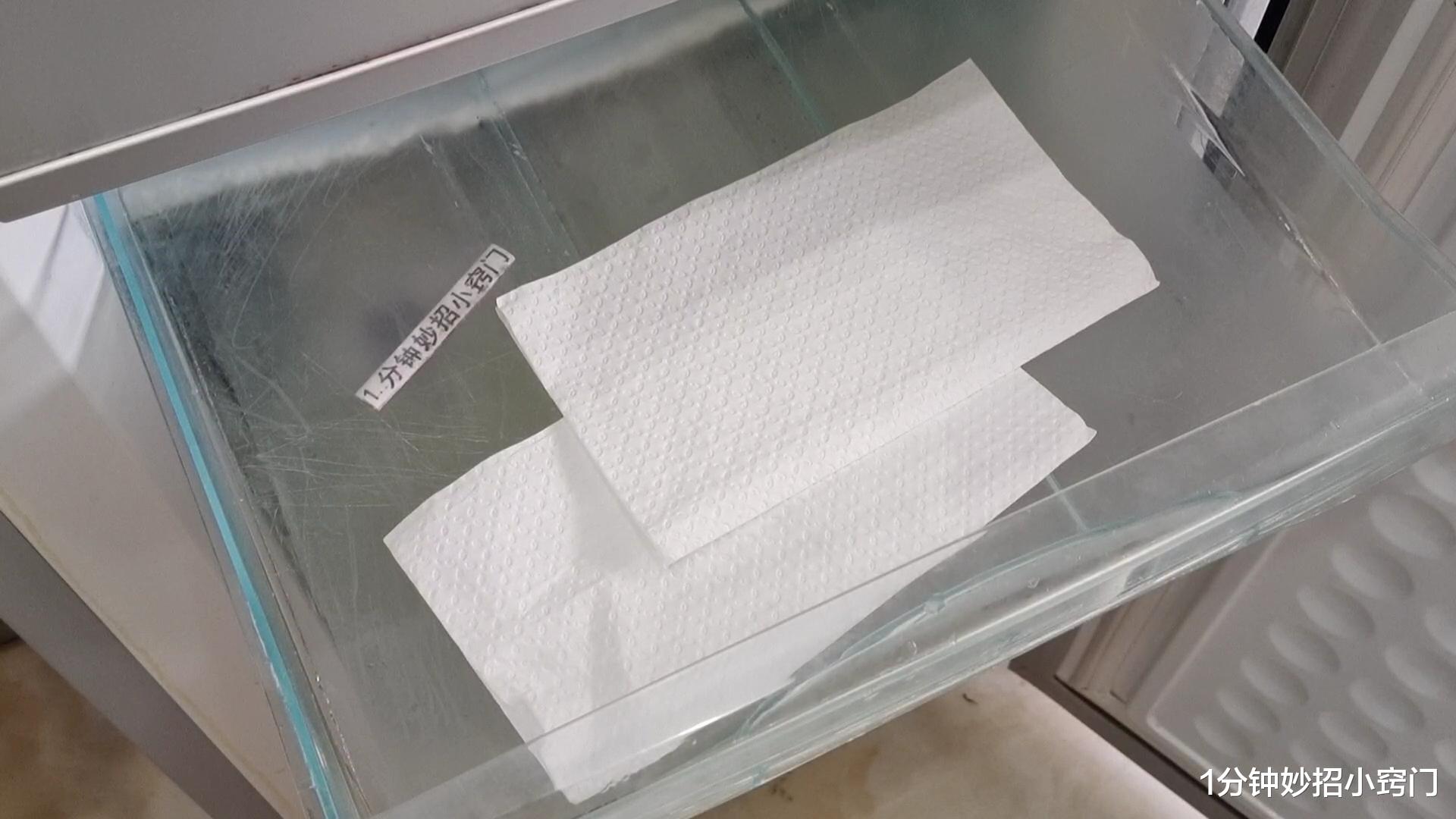 |才知道,原来冰箱放一张纸,一年能少交一大半电费,赶紧回家试试