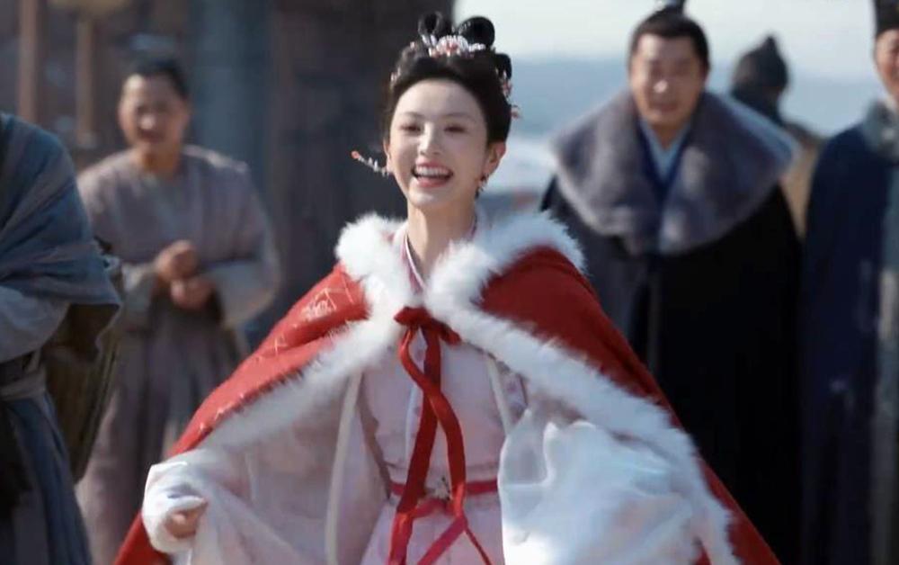 尹峥|《卿卿日常》尹峥李薇圆房,雪地拥抱被甜哭,一起回霁川超治愈