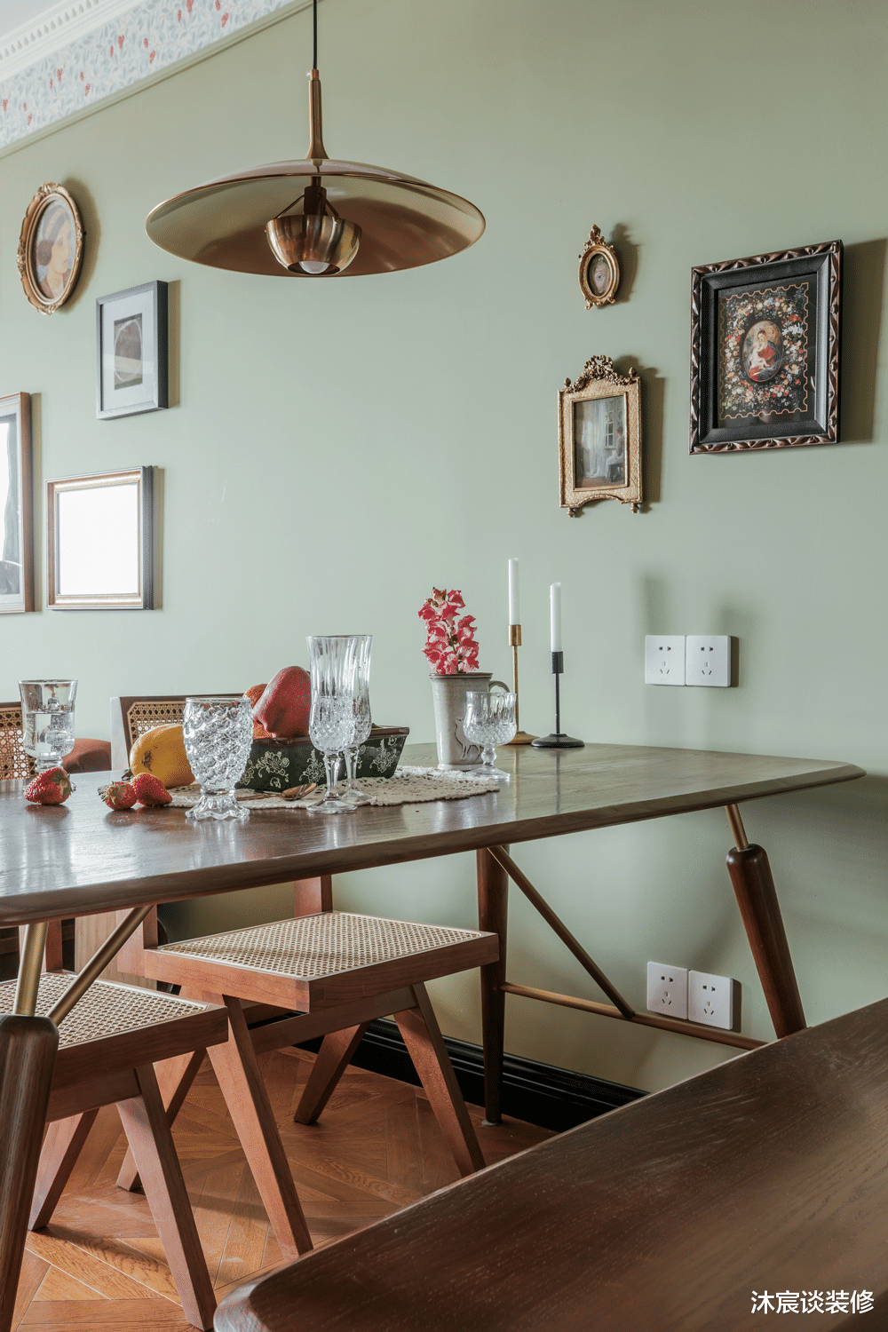 她把95㎡的家装成田园复古风,细品之后真的很有味道,越看越上头