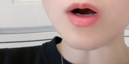 女主播|三位女主播的鏖战说明，在支持许姚田的方式上，都各有不同