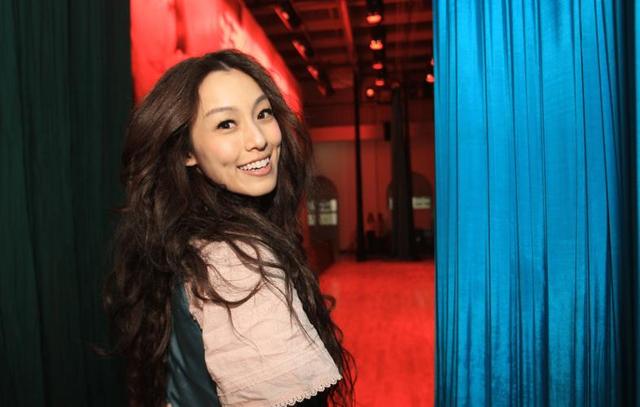 范玮琪|范玮琪回不去了?与张韶涵捆绑,和朴树合唱,却没有“哈佛才女”