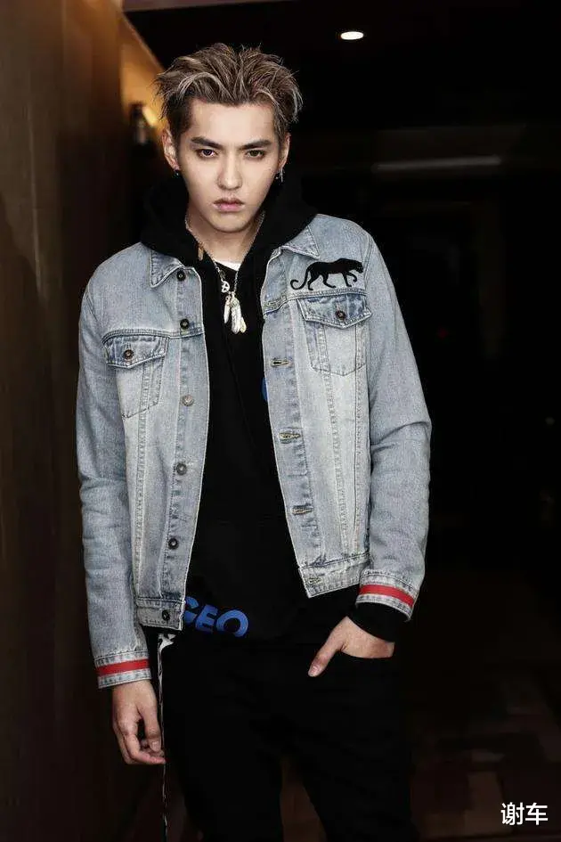 流量明星|曾经的四人代表着内娱人气最高的流量明星,现在已经滑落了三个