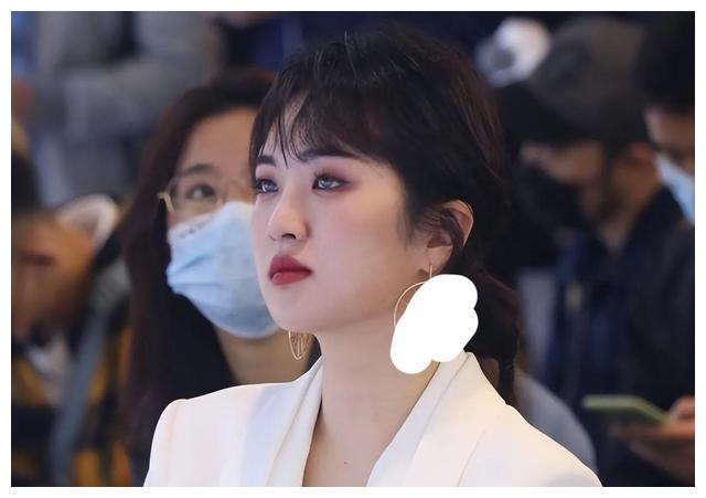 富二代|不爱名牌包包,不爱美女豪车,富二代们的“坑爹”上升到了投资