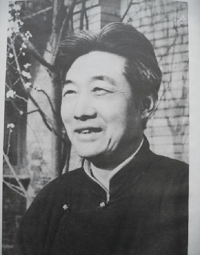 徐悲鸿|徐悲鸿:因不满包办婚姻,给儿子残忍取凶名,7年后妻儿接连离世