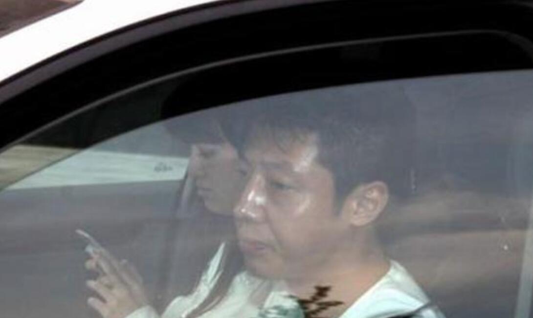 央视|涂经纬：本是央视的美女主持，为何一步步沦落为网红主播？