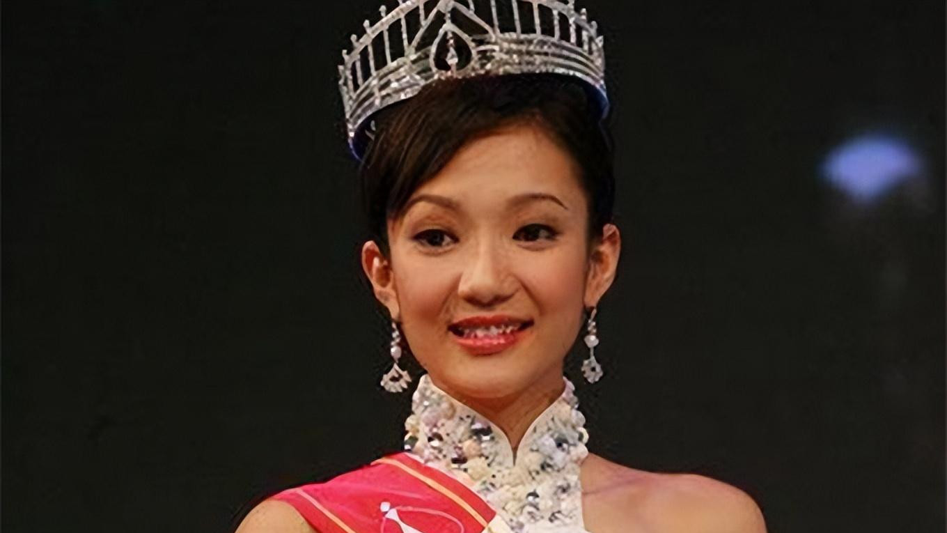 甄子丹|王晶版本《天龙八部》杀青，甄子丹胡子拉碴喝到脸通红，2位影后抢镜