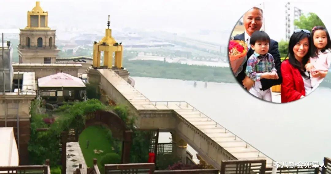 李小璐|曾经风光，如今过气的6位内地女星，“变脸”，吃路边摊，当网红