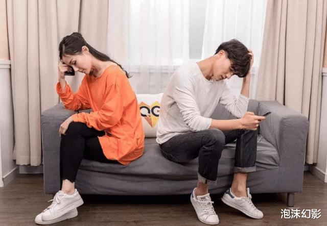 奇葩男女由“交易”到产生“感情”,撕破脸后结果令人咋舌