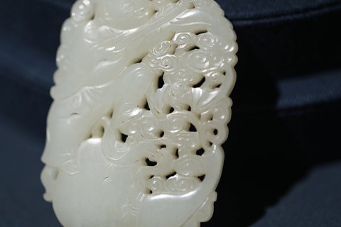 和田玉籽料|清·和田玉籽料镂雕牌—招财纳福,福禄万代