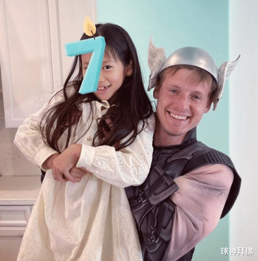 汪明荃|曝与孙悦分居2年，CBA最美太太陈露近况，外国帅哥走进了她的生活