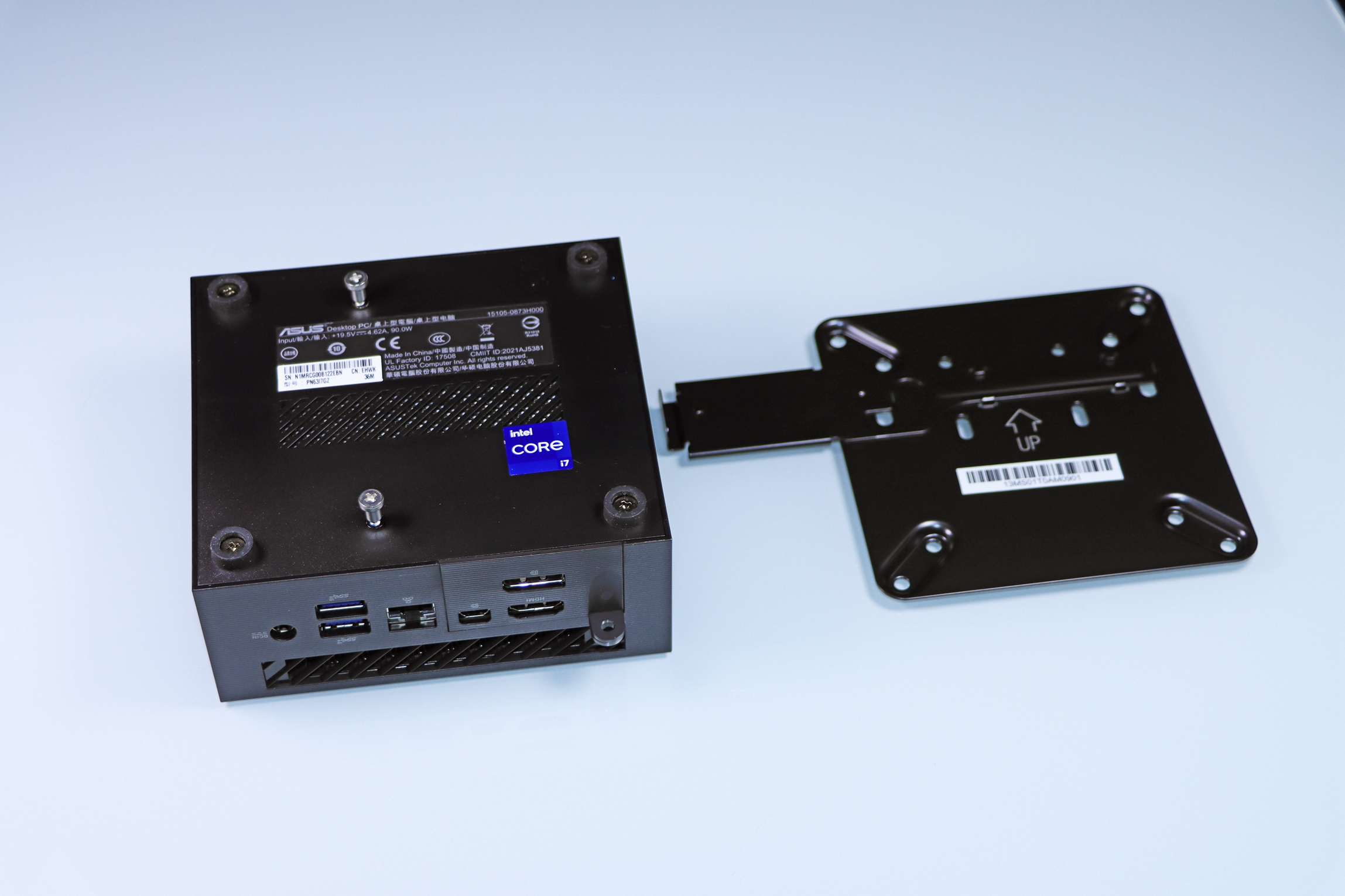 vivo|0.9L 体积!新潮 & 极简的 MiniPC——华硕 PN63