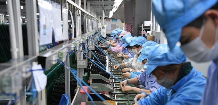 雄安新区|无业游民董大维,冒充“少将”行骗15年,被捕时一句话弄懵警察